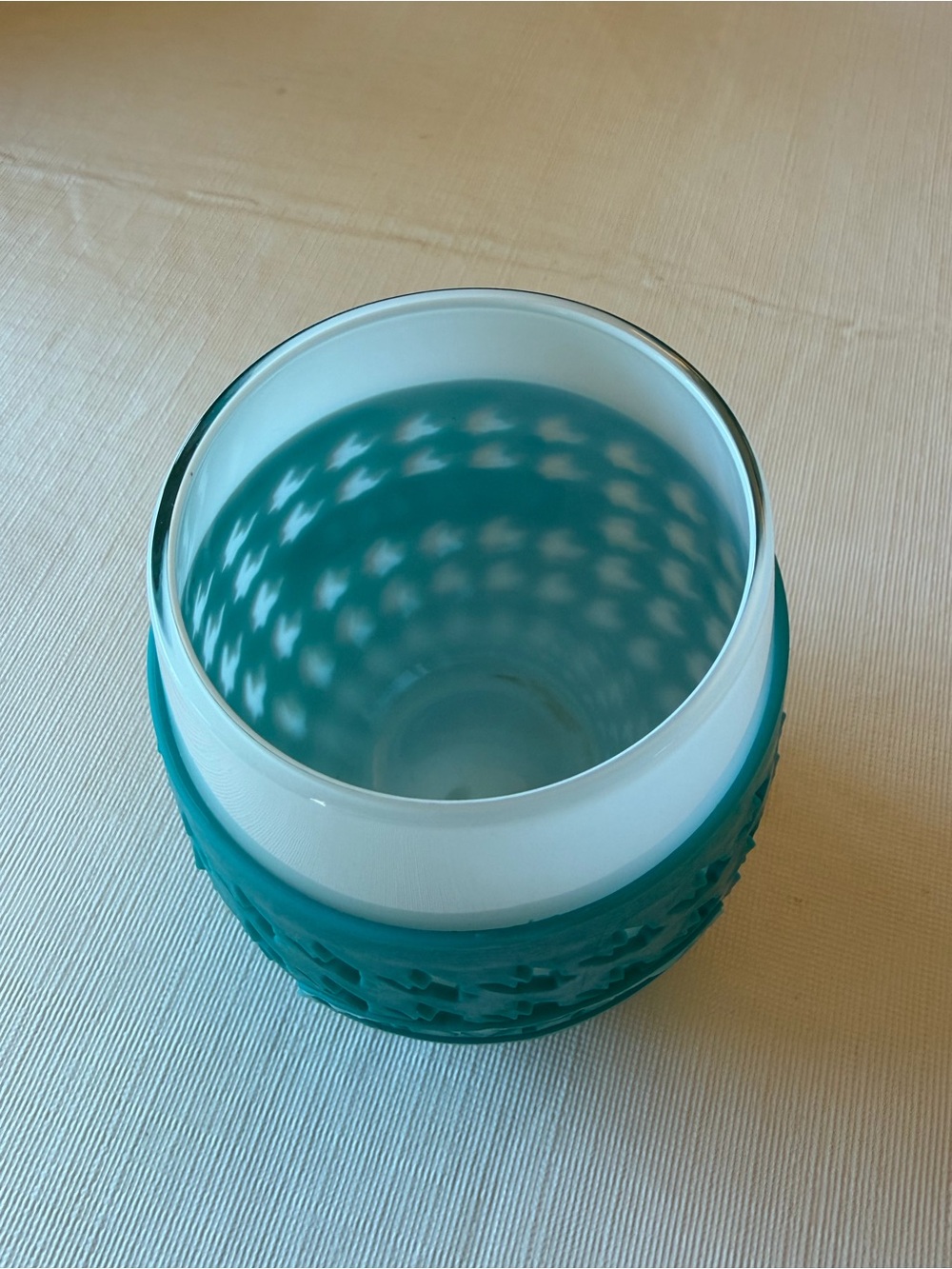 Goverre glass stemless easy sip Teal Silicone Wine Glass tumbler - Picture 7 of 7